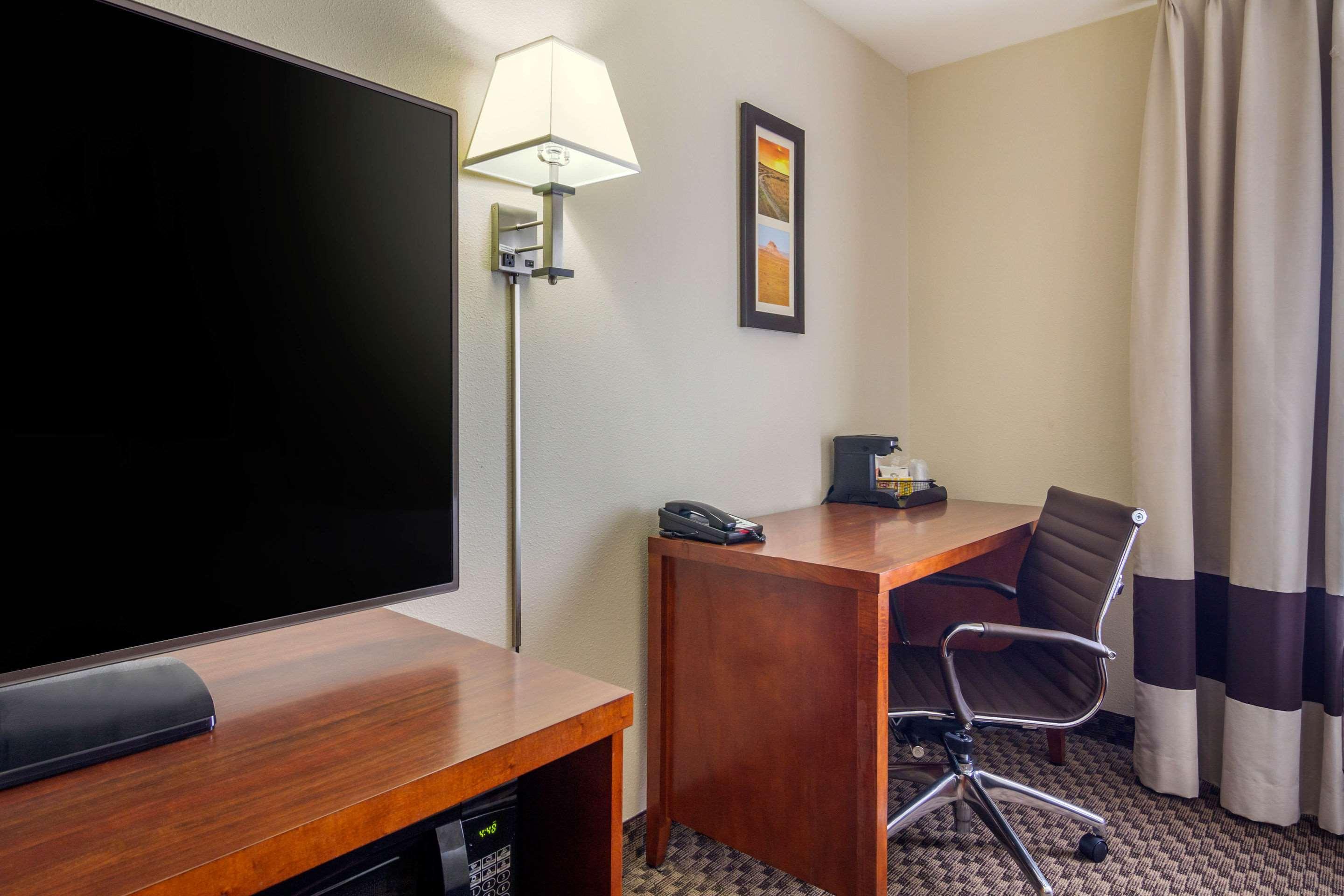Hotel Comfort &
